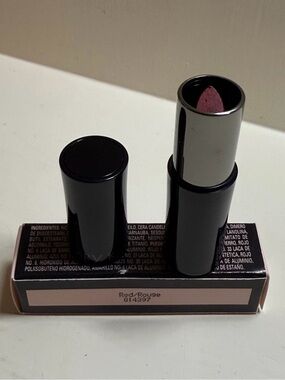 Mary Kay crème lipstick Red Rouge